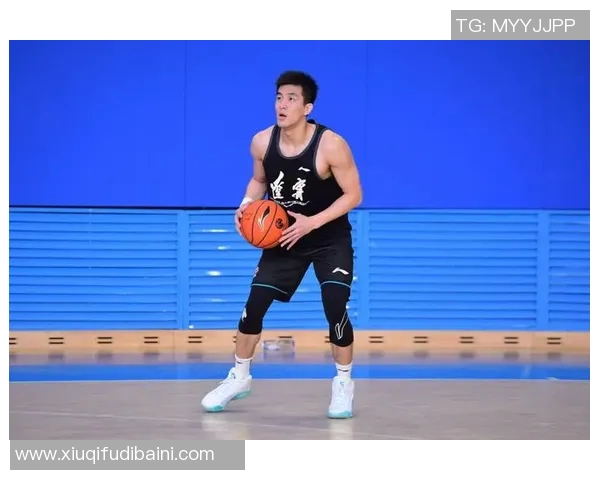 周琦与郭艾伦遭遇伤痛困扰训练中再度受伤季后赛前景堪忧 周琦与郭艾伦遭遇伤痛困扰训练中再度受伤季后赛前景堪忧